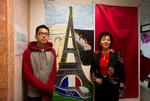 An Opening Ceremony for the Foreign Language Building Art Exhibition