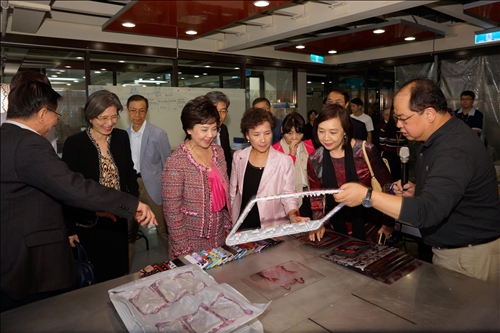 TKU Administrative Staff Take a Tour of GDI