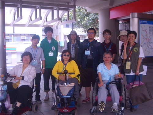 Service Learning to Help the Disabled