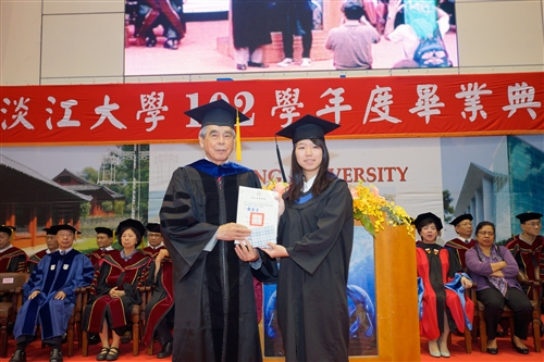 TKU Holds 2014 Graduation Ceremony with Over 7000 People in Attendance