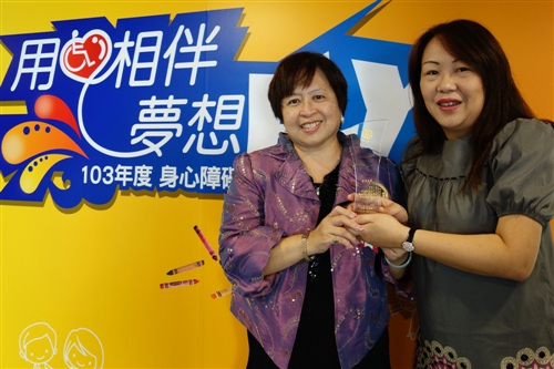 TKU is Honored with the 2014 Outstanding Employer of Physically or Mentally Disabled Personnel Award