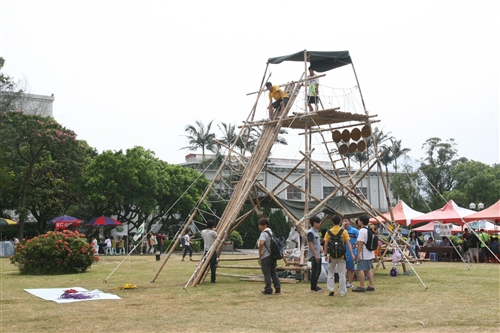 The 2012 Student Club Fair