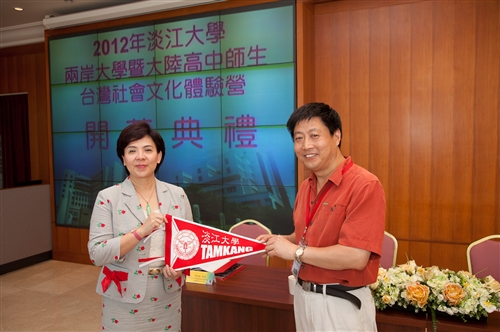 The 2012 Taiwanese Culture Camps