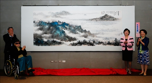 「國際美術大展」 多元文化特色盡收淡江世界村
