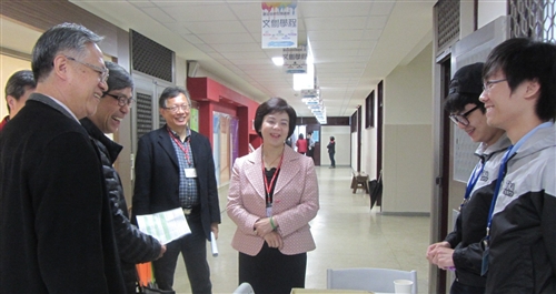 High School Students Reach Crucial Phase of Admissions Process