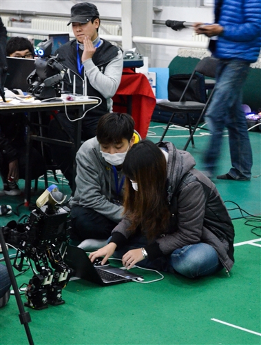 TKU Wins 6 Golds and Three Bronzes in the FIRA Robot Soccer Cup