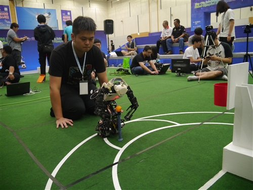 TKU Robotics Research Team Takes 11th Win in FIRA World Cup
