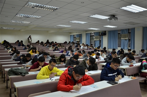 The Ninth Annual Chung Ling Chemistry Competition Takes Place On Tamkang Campus