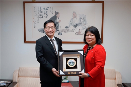 CSU Stanislaus Delegation Visits Tamkang to Renew Academic Ties