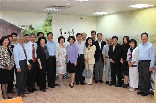 New Digital Classroms for Chinese Language