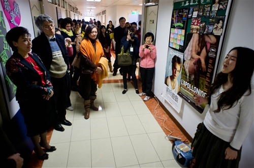 An Opening Ceremony for the Foreign Language Building Art Exhibition