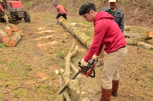 TKU Tribal Group Makes Memories of Caring