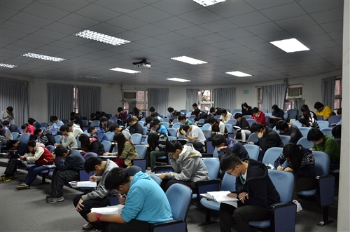 The Ninth Annual Chung Ling Chemistry Competition Takes Place On Tamkang Campus
