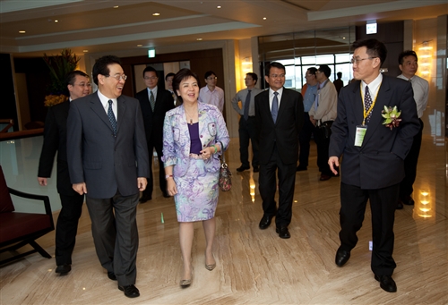 The 10th International Heat Pipe Symposium