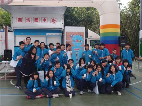 Chemistry Service Learning Reaches 100 Schools in the Country