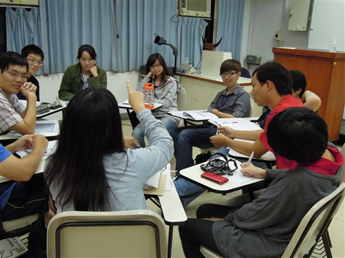 Intensive Training for Student Society Teaching Assistants