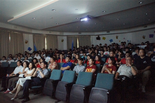 Summer Service Teams Send Off Ceremony