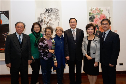 An Art Exhibition on Spring Scenery Held at the Carrie Chang Fine Arts Center