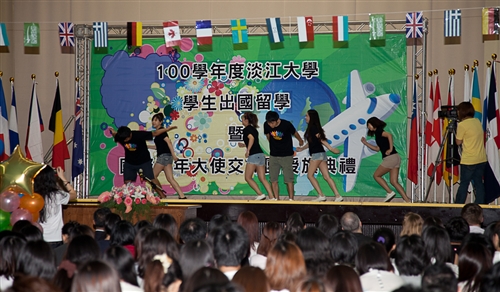 A Flag Ceremony to Farewell Tomorrow’s Global Citizens