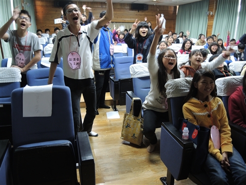 The Bright Light Science Service Team Goes to Tainan