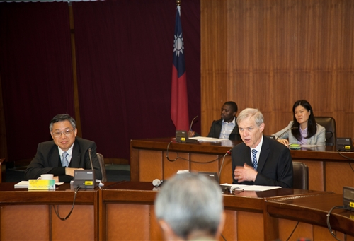 A Speech on Cross-Strait Relations by Dr. Bush