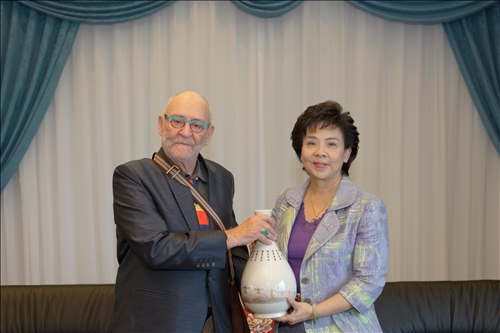 Dr. Daniel Drache Delivers the 10th Lecture of Tamkang Clement  and Carrie Chair Lecture Series