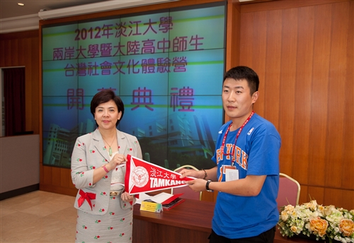 The 2012 Taiwanese Culture Camps