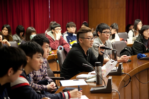 A Speech on Cross-Strait Relations by Dr. Bush
