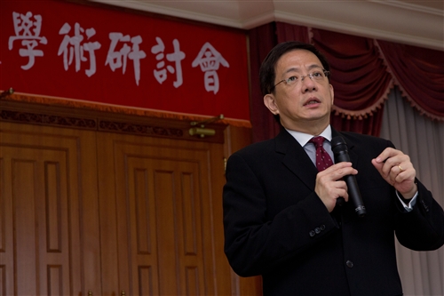 經濟學系舉辦「2012全球經濟發展」學術研討會。