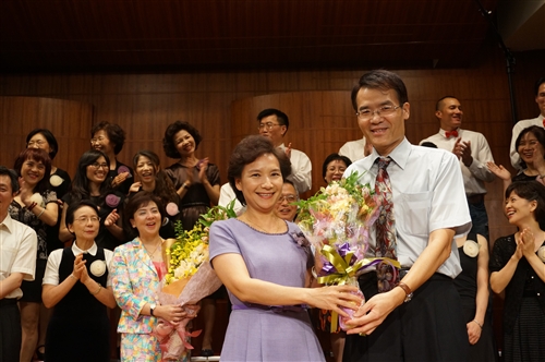 The Female Faculty Association Brings Charming Performance in Celebration of Giving
