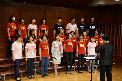 The Female Faculty Association Brings Charming Performance in Celebration of Giving
