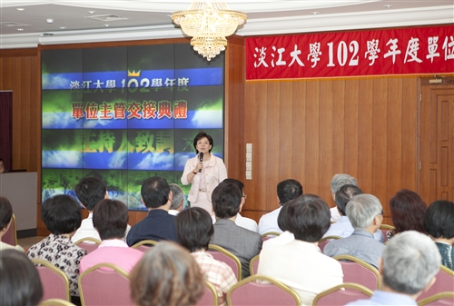TKU Holds 2013 Handover Ceremony for Department Heads