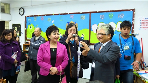 化學下鄉巡迴服務第100所學校-深坑國中。