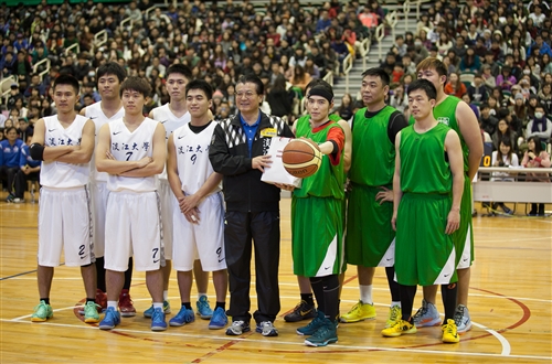Jam Hsiao Comes to TKU to Promote Anti-Smoking Policy