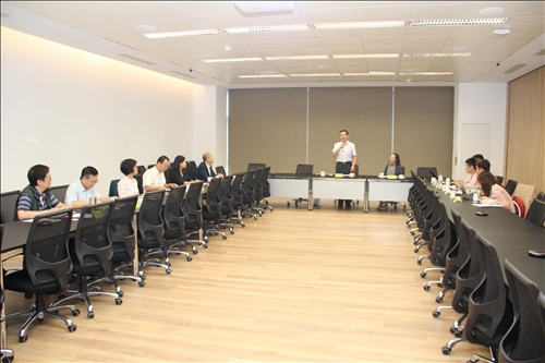 A Collaborative Project with AWS to Train Tamkang Students in Cloud Computing