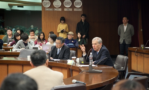 A Speech on Cross-Strait Relations by Dr. Bush