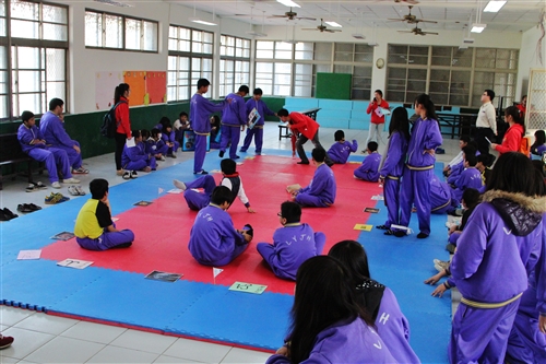 The Bright Light Science Service Team Heads to Liu Ying Junior High School