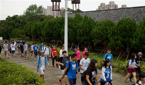 Freshmen Scale the ‘Overcoming Difficulty’ Slope