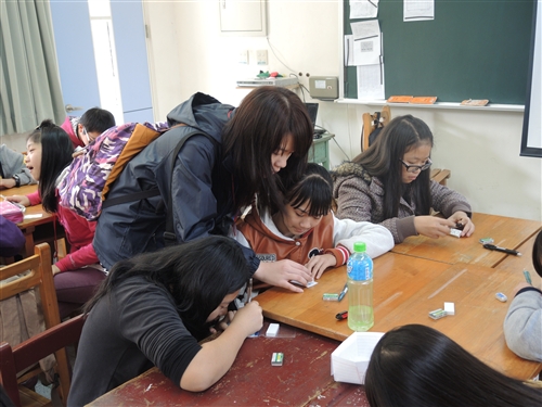 The Bright Light Science Service Team Goes to Tainan