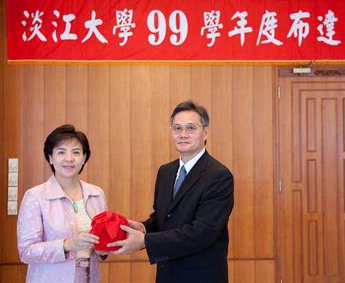 2010-2011 Inaugural Ceremony for TKU New Personnel was held at Chueh-sheng Memorial Hall.