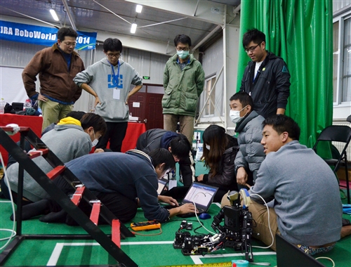 TKU Wins 6 Golds and Three Bronzes in the FIRA Robot Soccer Cup