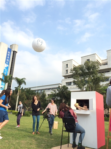 Graduating TKU Students Leave Their Mark