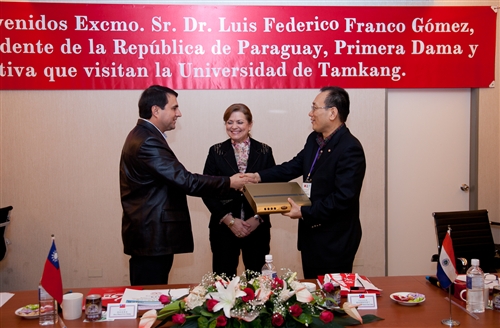 The President of Paraguay Visits Tamkang