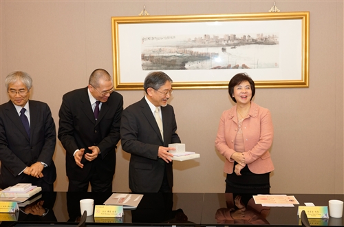 President of TUFS in Japan visits TKU for Academic Exchange