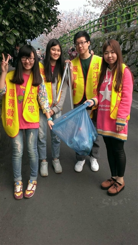 Tamkang University Volunteers Services at Tien Yuan Temple For Sakura Season
