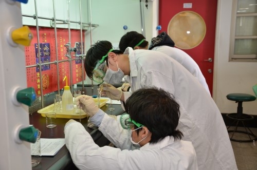 The Chung Ling Chemistry Competition