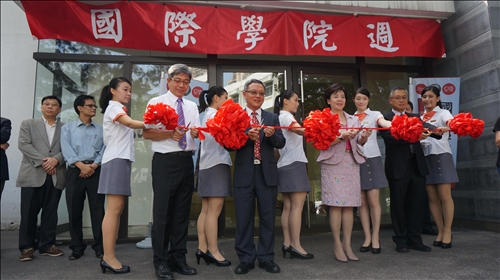 A Week-long International Exhibition at Tamkang