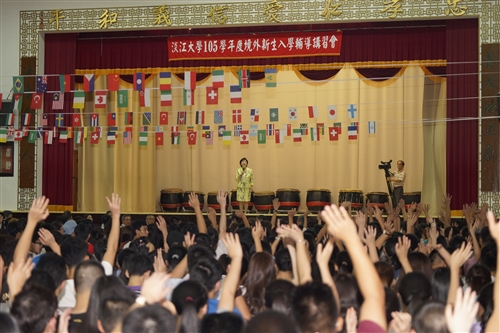 700 Overseas Students Arrive at Tamkang