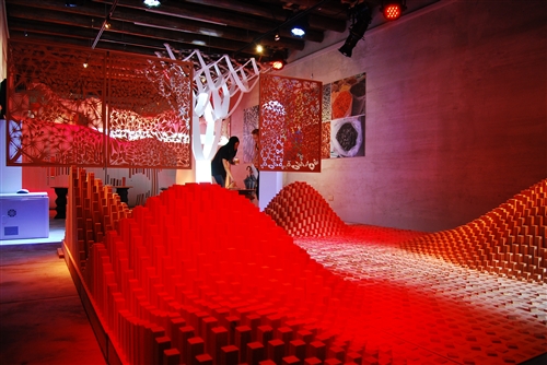 A Unique Exhibit that Blends New and Old