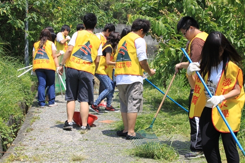 Tamkang implements youth service for freshman students